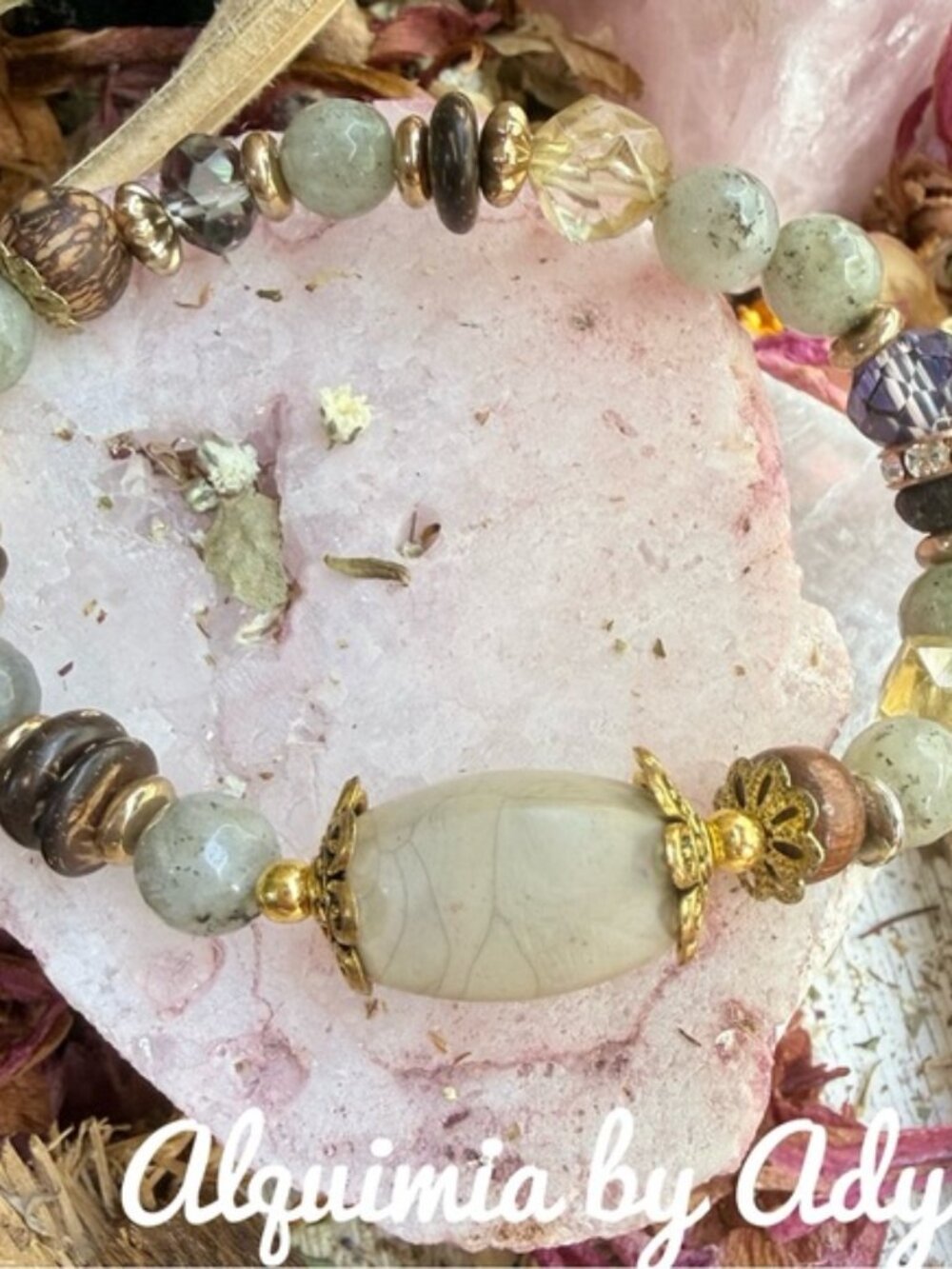Alquimia Neutral Gemstone and Gold Accent Stretch Bracelet